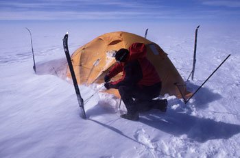 Sturmzelt - der Wind stellt eines der größten Probleme dar...