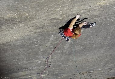 Beat Kammerlander in Prinzip Hoffnun (8b/8b+, E9-E10) © Peter Mathis