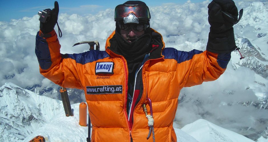 Christian Stangl nach 16 h auf dem Gipfel des Everests
