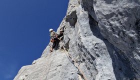 In der Route Die, die von unten kamen - Oberreintalschrofen (c) Hangl-Thoren
