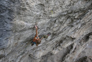 Angy Eiter in Hades 9a, Nassereith @ Bernhard Ruech / Red Bull  