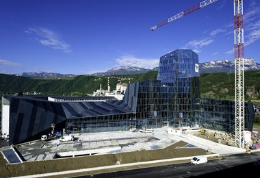 Salewa Headquater mit dem Cube © Claudia Ziegler
