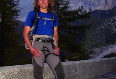 Andy Holzer nach der erfolgreichen Besteigung der Dachstein Südwand
