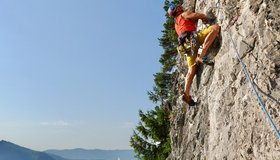 Peter Pesendorfer in der 2. Seillänge