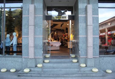 SALEWA Store Aussen - hier DAVOS
