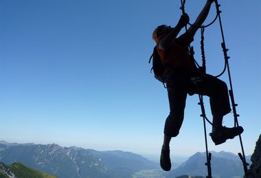Auf der Seilleiter im Mauerläufersteig