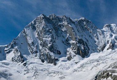 Die Nordwand der Grandes Jorasses bei winterlichen Verhältnissen © David Lama Privat