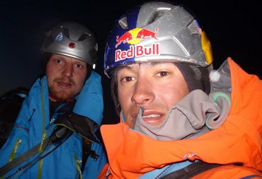 David Lama und Peter Ortner auf dem Gipfel des Cerro Torre, 10.2.2011 @ David Lama/Red Bull Content Pool