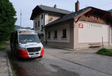 Mit Bahn und Bus nachhaltig in die Urlaubsregion Pyhrn-Priel