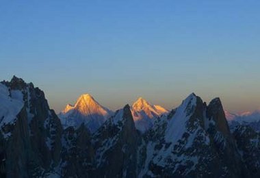 Sonnenuntergang im Karakorum, Gasherbrums im letzten Licht