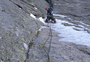 Roger Schäli in der Cassin am Piz Badile
