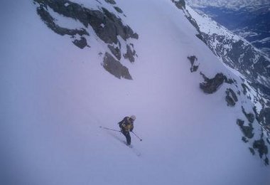 Ivana bei der Abfahrt in der Nordwandrinne des Sonnblicks.