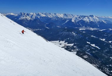 Bei der Abfahrt mit dem Skitrab Mistico.