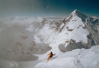 m Morrison bei der Einfahrt in das Lhotse Couloir (c) Dutch Simpson/The North Face