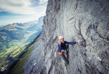 Simon Welfringer in der Route Paciencia - Eiger Nordwand (c) Damien Largeron / Millet