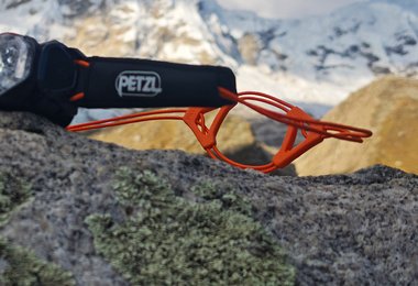 Das hintere Kopfband der Petzl Swift RL