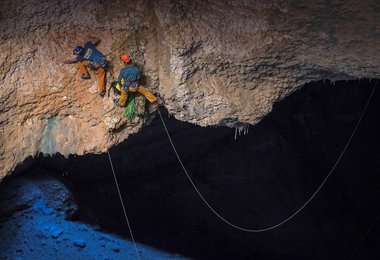 Stefan Glowacz climbs in the Cave, Cave Majlis Al Chinn, Oman on March 03th, 2014 Copyright: Klaus Fengler/ Stefan Glowacz GmbH