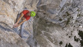 Christoph Schranz in Ocha Schau Schuich (300m / 8c) (c) Hannes Mair (http://www.alpsolut.com)