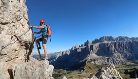 Auf der kleinen Leiter, dort war früher der Einstieg - Kleinen Cirspitze Klettersteig