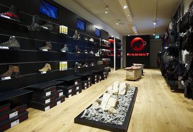 Mammut-Store