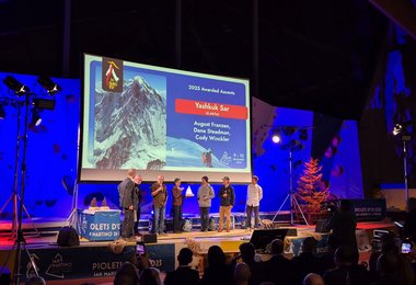 Cody Winckler, Dane Steadman und August Franzen - die Erstbesteiger des Yashkuk Sar (6.667 m) Nordpfeilers (c) Andreas Jentzsch