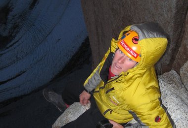 Stephan im Biwak, Photo Archiv: Alex Huber