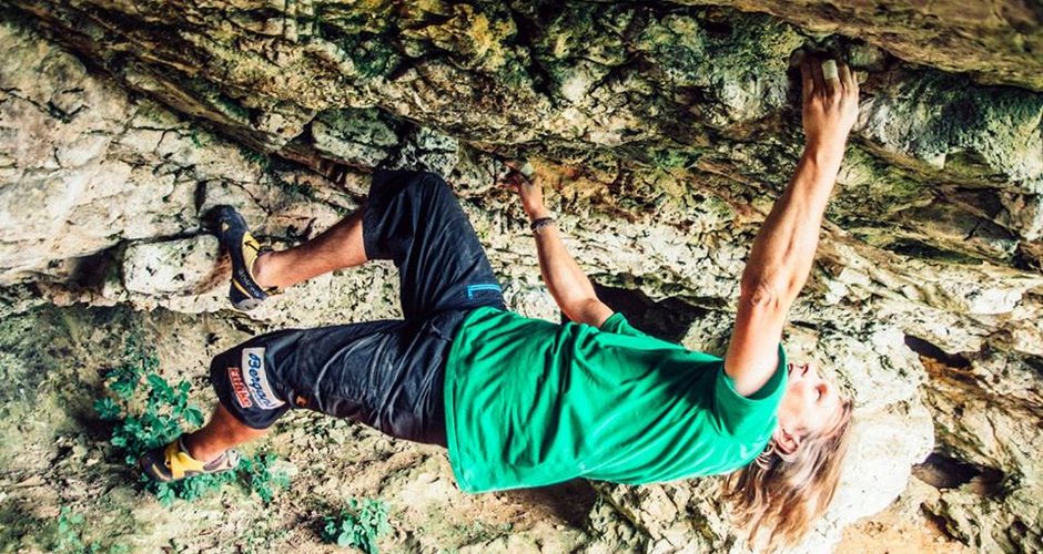 Michael beim Bouldern (c) Michael Füchsle