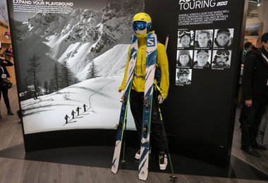 Die Salomon Touring LAB Serie (Schuh, Bindung, Ski, Helm, Stöcke und Bekleidung)