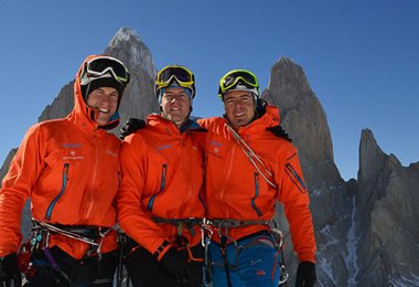 Die MAMMUT Pro Team Alpinist Daniel Arnold, sein Bruder Mario und Stephan Ruoss