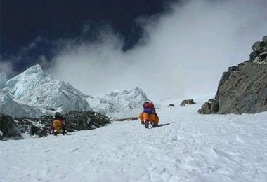 Einstiegsrampe der Südwand - Foto von der Expedition 2004