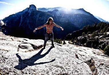 THE ROCK feiert 1. Geburtstag mit Vortrag von Dean Potter!