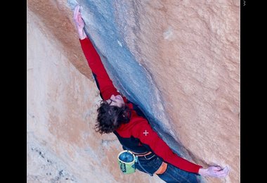 Adam Ondra in "Golpe de Estado" 9b, Siurana © Vojtech Vrzba