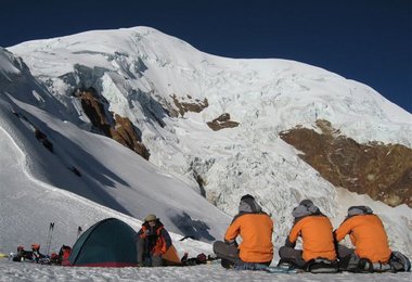 Nido de Condores - Highcamp am Illimani. Wir bitten die Götter gnädig zu sein.