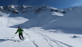 Im Küh-Arnkar, dort ist der Schnee meist etwas besser.