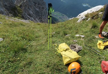 Stöcke raus! - heißt es am Ende einer Mehrseillängentour im Karwendel.