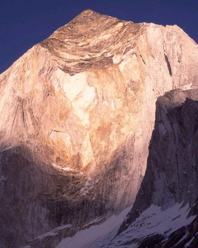 Die Bhagirathi III Westwand im Abendlicht