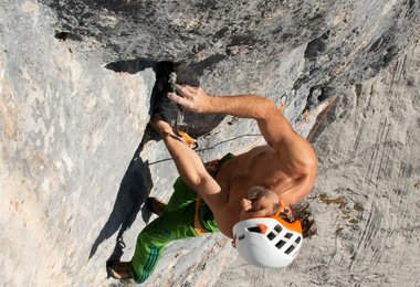Alex in der 6. Seillänge (c) Max Berger/Petzl Austria