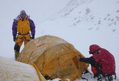 Lager III auf 7300 m beim Aufbau