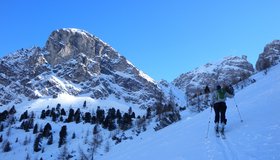 Vor dem Lizumer Kar - der linke Felsgipfel ist die Schneiderspitze.