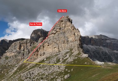 Der Westgrat auf den Sas Bece beim Pordoi Pass in den Dolomiten.