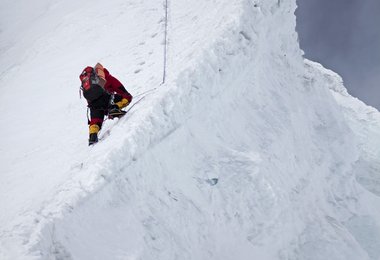 Austieg am Gasherbrum II @ Cory Richards