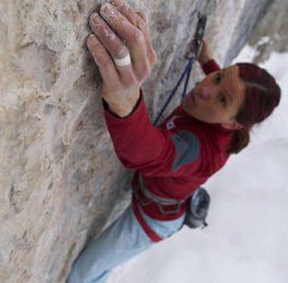 Ines Papert klettert Schattenkönig (8b)