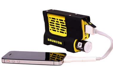 Die tragbare Brennstoffzelle Hydrogen Reactor als Handy Ladegerät