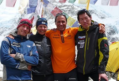 Das Team Lhotse 09, David, Gerlinde, Ralf und Hiro