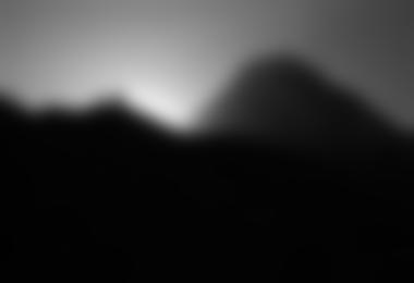 Der mächtige Kazbek vom Ort Kazbegi aus. (Foto: Andi Riesner)