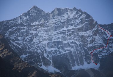 Route des 1. Versuchs in der Kwangde Shar Nordwand  © Ines Papert