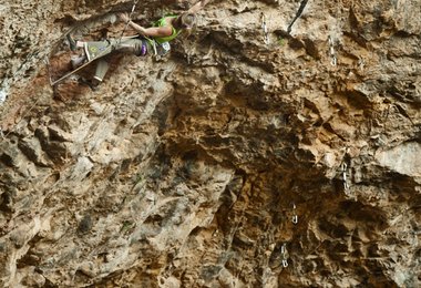 Angy Eiter in Engravids exkerbs extension, 8c/8c+ @ Bernardo Gimenez/Red Bull Photofiles