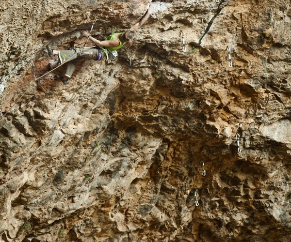 Angy Eiter in Engravids exkerbs extension, 8c/8c+ @ Bernardo Gimenez/Red Bull Photofiles