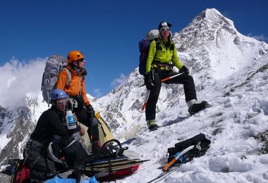 Gerlinde, Daniel und David kurz vor Lager II