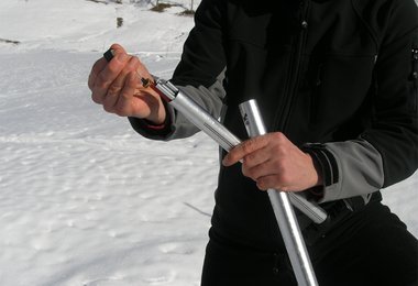 High-Tec: Die Sonde ist im Schaufelstiel verstaut...